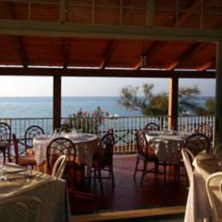 Baia Tropea Resort Паргелия Экстерьер фото