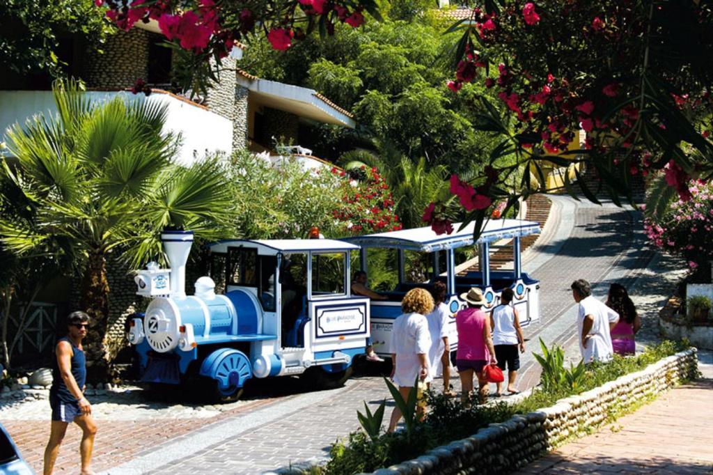 Baia Tropea Resort Паргелия Экстерьер фото